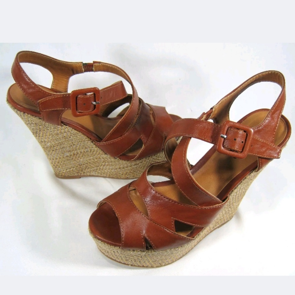 Charlotte Russe Women's Brown Sandals Size: 7M